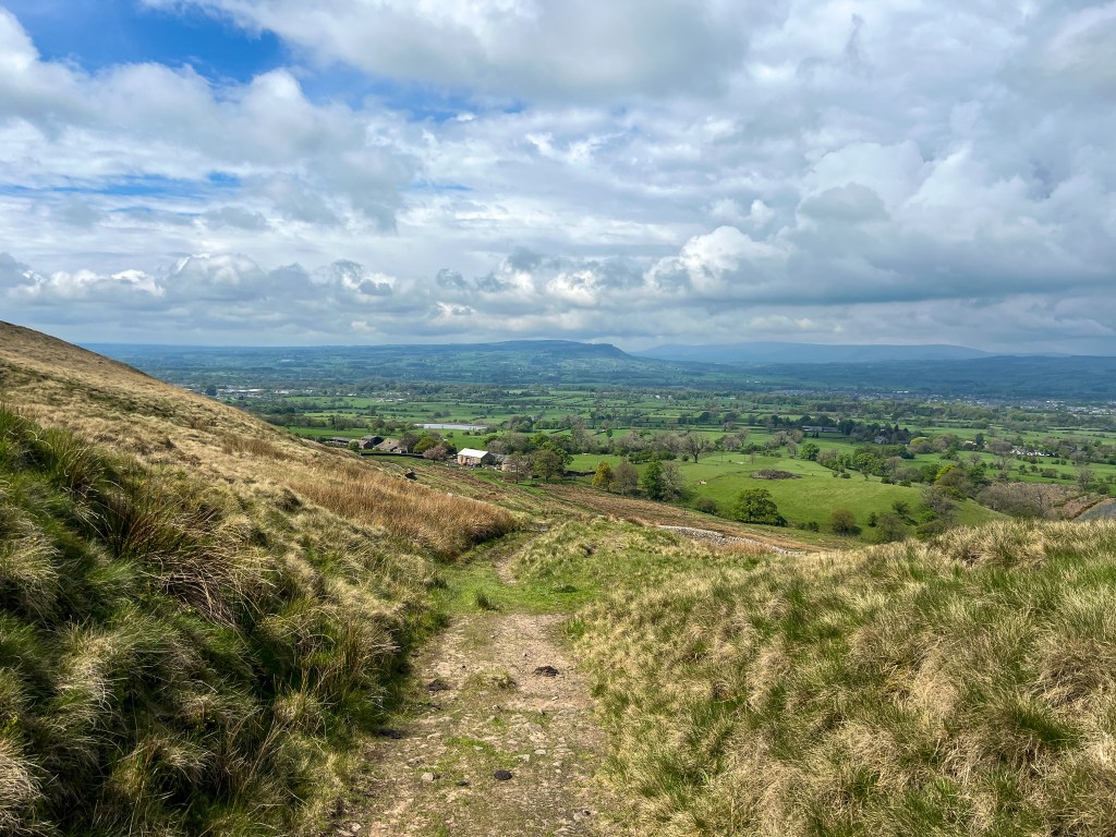 climbing pendle hill from pendleton village